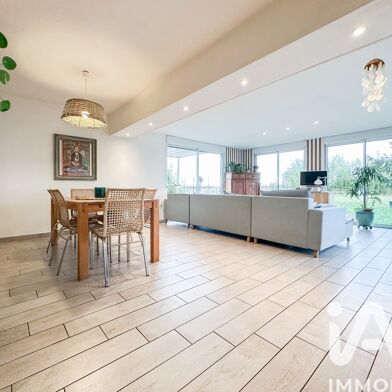 Maison 5 pièces 220900 €