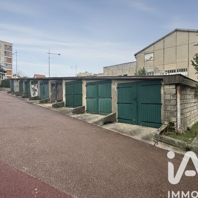 Garage  23000 €