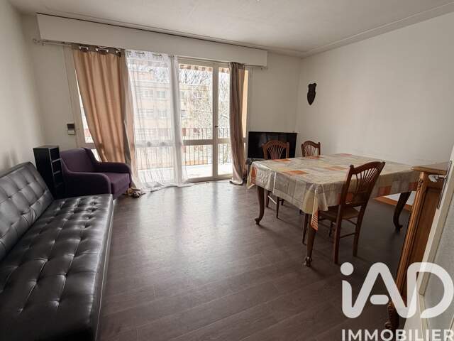 Location Appartement 4 pièces — photo du bien
