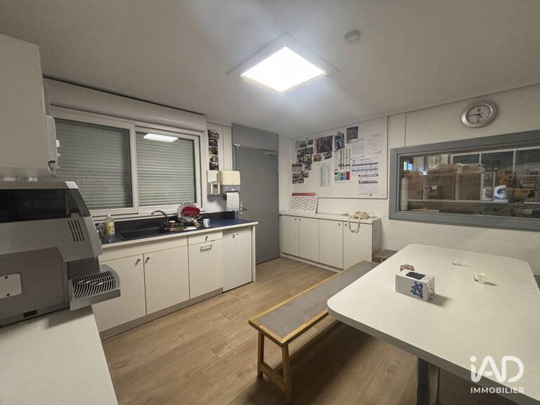 Vente Atelier 869 m&sup2; — photo 1