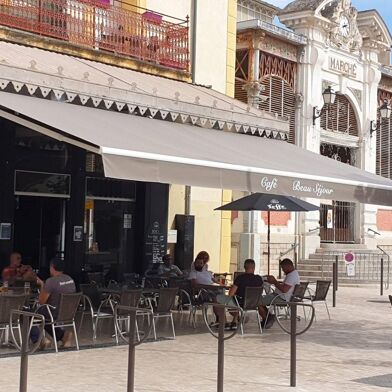 Commerce  126500 €