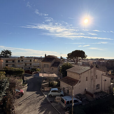 Appartement 3 pièces 260000 €