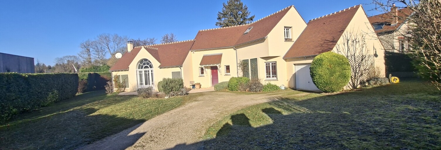 Maison 7 Pièces 143 m² à vendre à La Genevraye (77690)