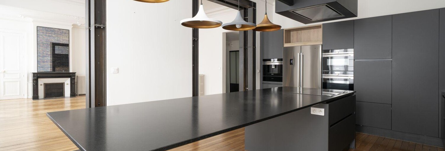 Appartement 7 Pièces 305 m² à vendre à Nancy (54000)