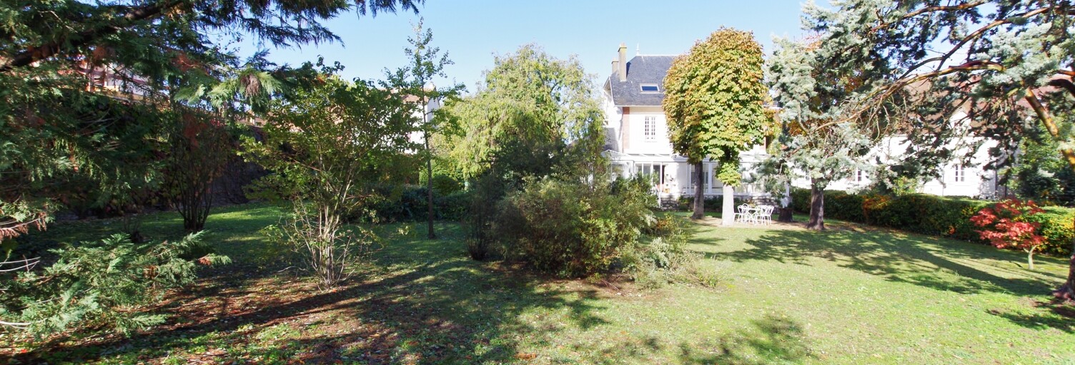 Maison 10 Pièces 230 m² à vendre à Vernouillet (78540)