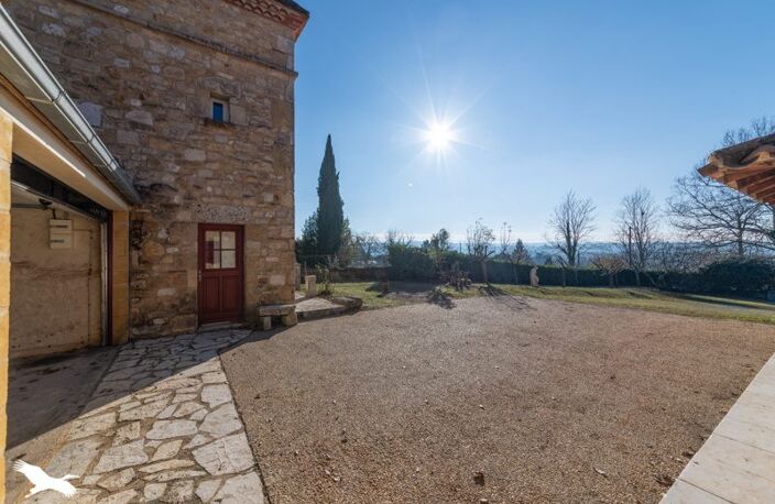 Maison en pierre de 11 pièces principales — photo 3