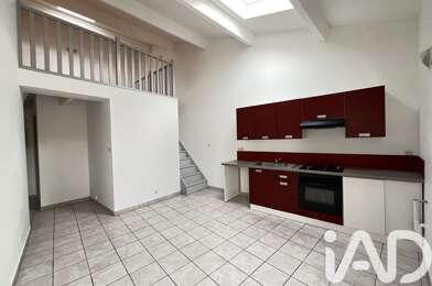 Appartement 3 pièces 690 €