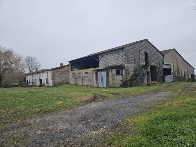 Corps de Ferme de 5 pièces principales — photo du bien
