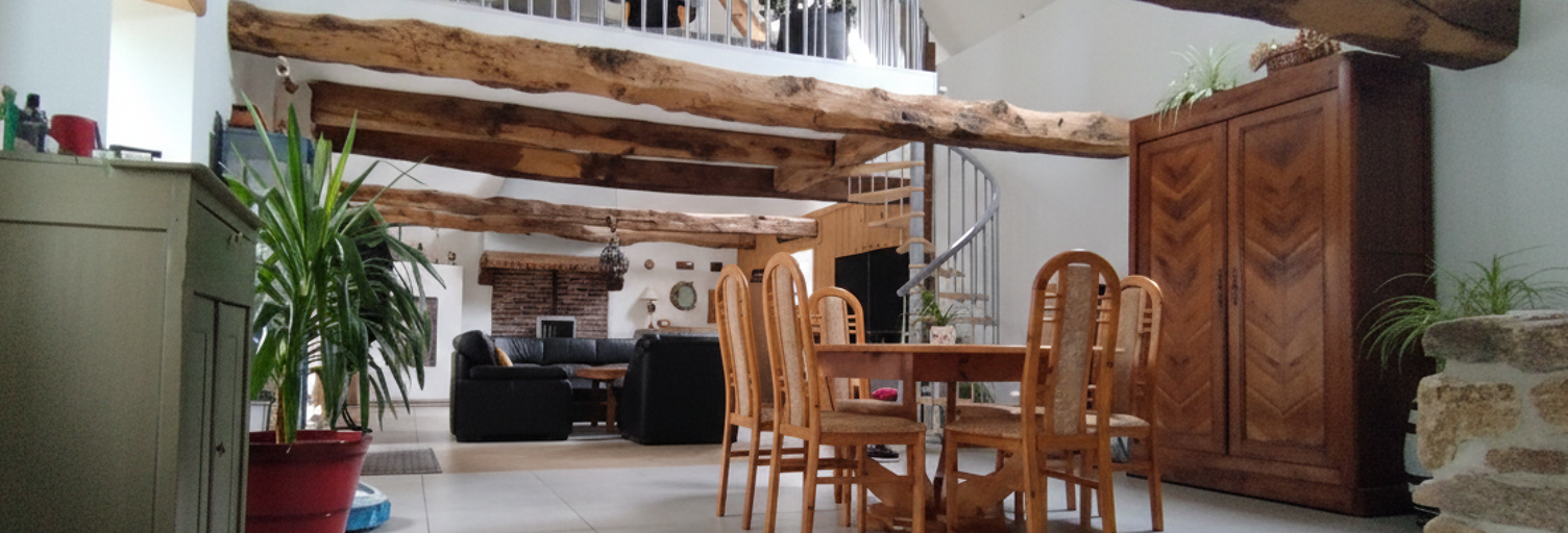 Maison 8 Pièces 210 m² à vendre à Plouguenast-Langast (22150)