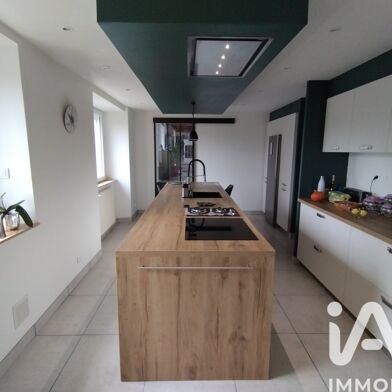 Maison 8 pièces 332840 €