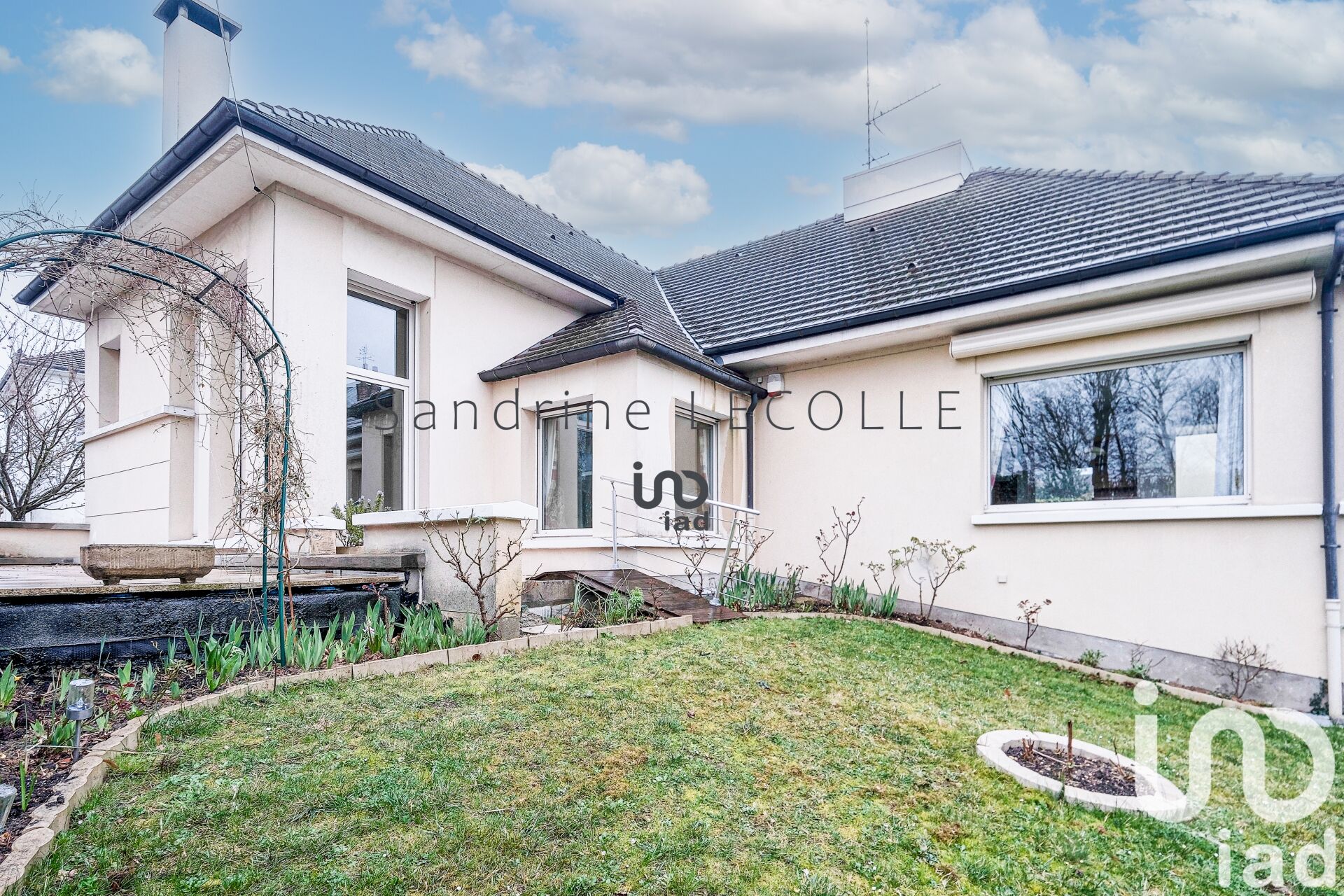 Vente Maison/villa 9 pièces - Photo 2