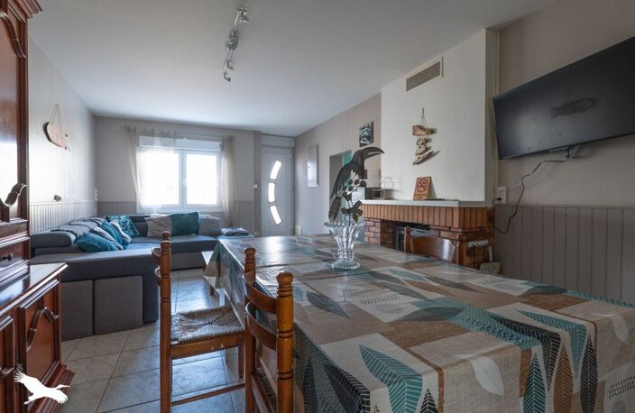 Vente maison 5 pièces 135 m² Saint-Just-Luzac (17320) — photo 2
