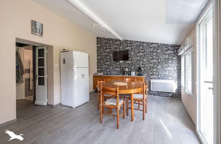 Vente maison 5 pièces 135 m² Saint-Just-Luzac (17320) — photo 3