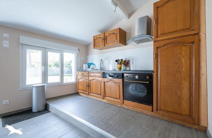 Vente maison 5 pièces 135 m² Saint-Just-Luzac (17320) — photo 4