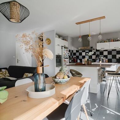 Appartement 3 pièces 305000 €