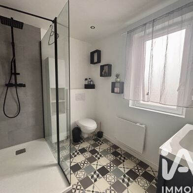 Appartement 3 pièces 990 €