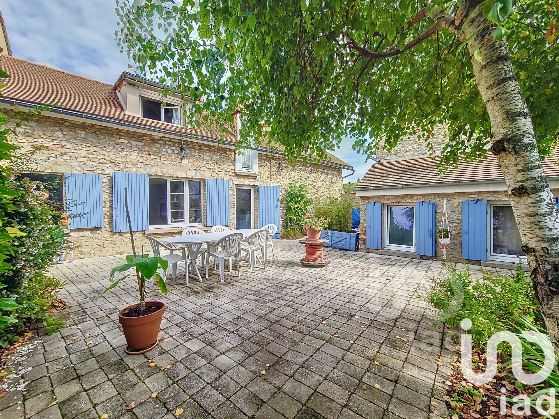Villiers-le-Mahieu - 125m² - 5p. - 3ch.