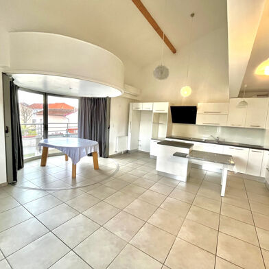 Appartement 4 pièces 1350 €