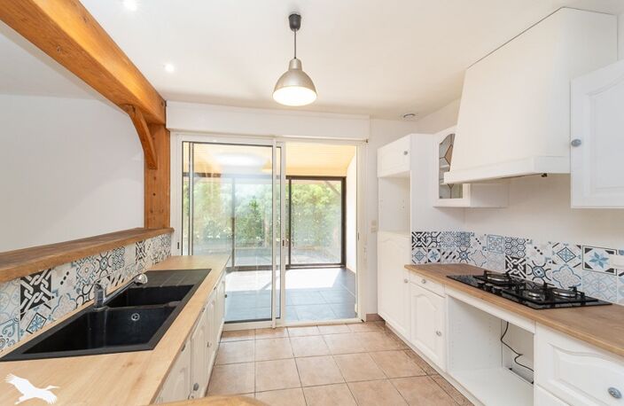 Vente maison 4 pièces 136 m² Montendre (17130) — photo 3
