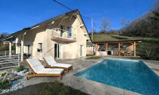 Maison 6 Pièces 229 m² à vendre à Pugny-Chatenod (73100)