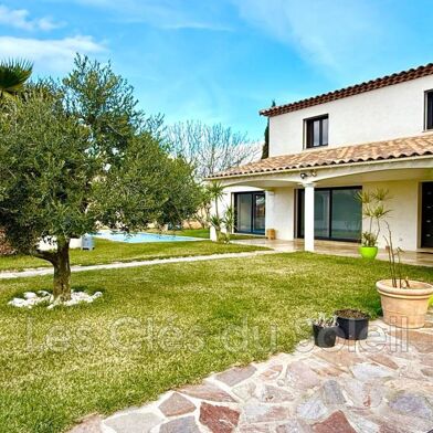 Maison 6 pièces 599000 €