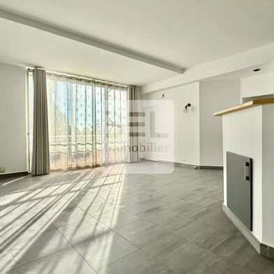 Appartement 5 pièces 106000 €