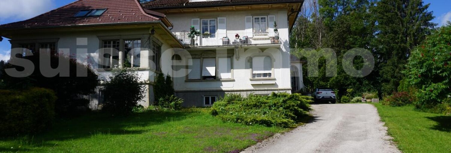 Appartement 7 Pièces 160 m² à vendre à Villers-le-Lac (25130)