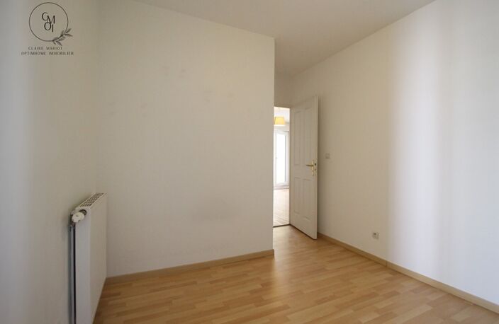 ENSEMBLE d'un appartement 3 pièces lumineux Lyon 8 – 62 m², 2 balcons / loggias et garage double INCLUS — photo 4