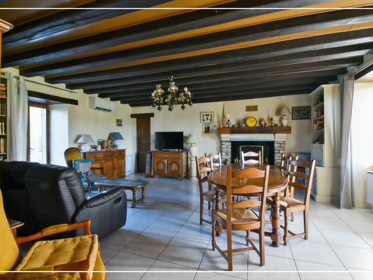 Maison à vendre 168 m² St Maur 5 pièces  (18) + dépendances + grand terrain + deuxième logement — photo 1