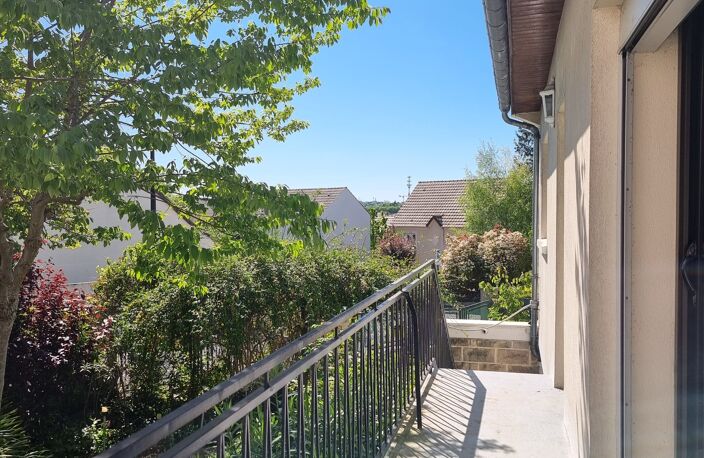 Maison familiale 5/7 pièces 143 m² + garage double + atelier 78 m² quartier Coeuilly (Champigny-sur-Marne) – RER E 700 m – Futur ligne 15 à 10 minutes — photo 2
