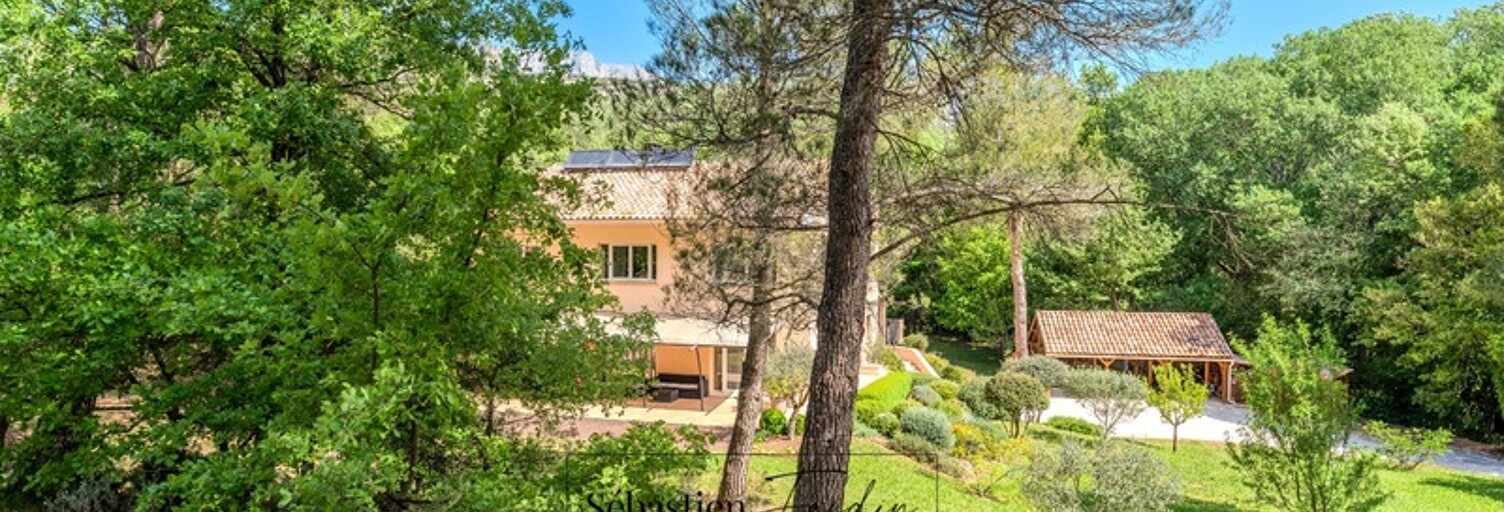 Maison 11 Pièces 320 m² à vendre à Rousset (13790)