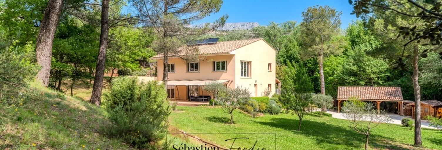 Maison 8 Pièces 262 m² à vendre à Rousset (13790)