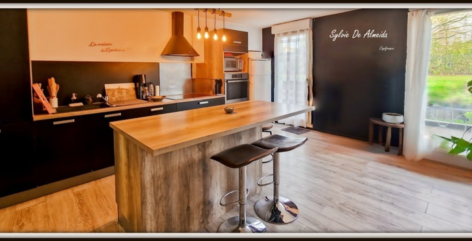 Appartement à vendre 75 m², rez de jardin, rénové calme sécurisé, 3 pièces MACON (71)terrasse 24m² — photo 1