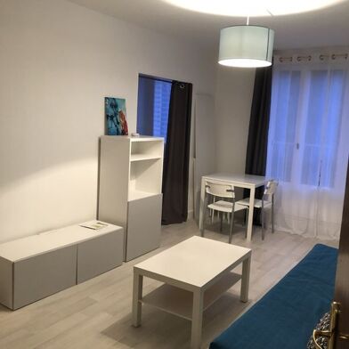 Appartement 1 pièces 480 €