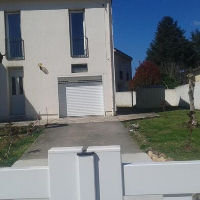 Maison 5 pièces 915 €