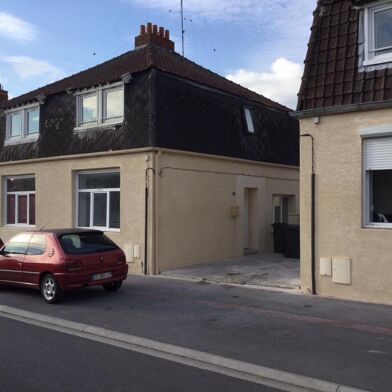 Maison 7 pièces 750 €