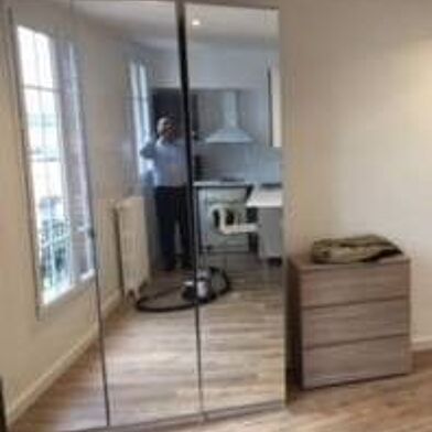 Appartement 1 pièces 810 €