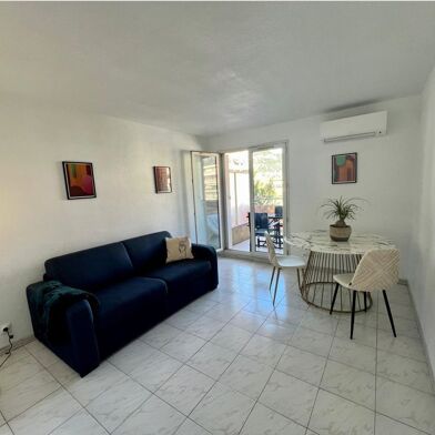 Appartement 1 pièces 870 €
