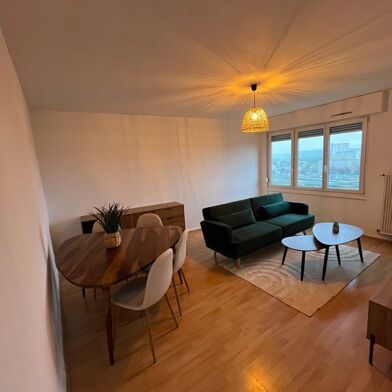 Appartement 2 pièces 830 €