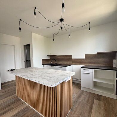 Appartement 3 pièces 750 €