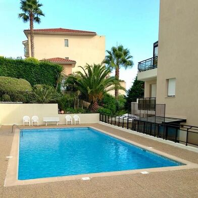 Appartement 1 pièces 825 €