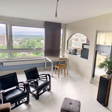 Appartement 3 pièces 750 €