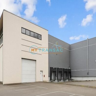 Local industriel  112353 €