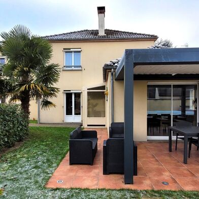 Maison 5 pièces 339200 €
