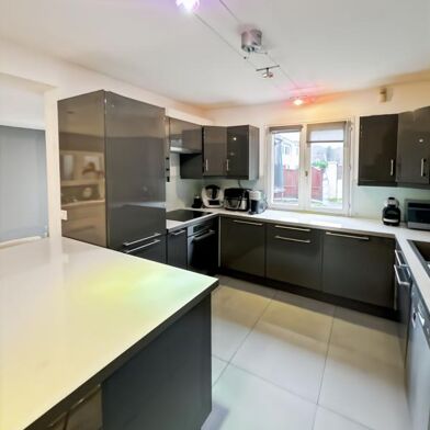 Maison 4 pièces 400000 €