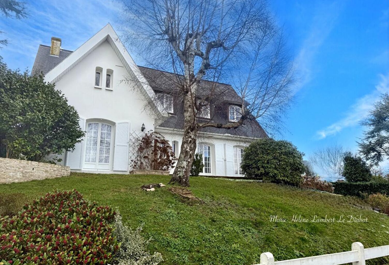 FONTAINE LA MALLET - VIE DE PLAIN PIED - MAISON 7 pièce(s) 170 m2 - JARDIN - SOUS-SOL - GARAGE — photo 1