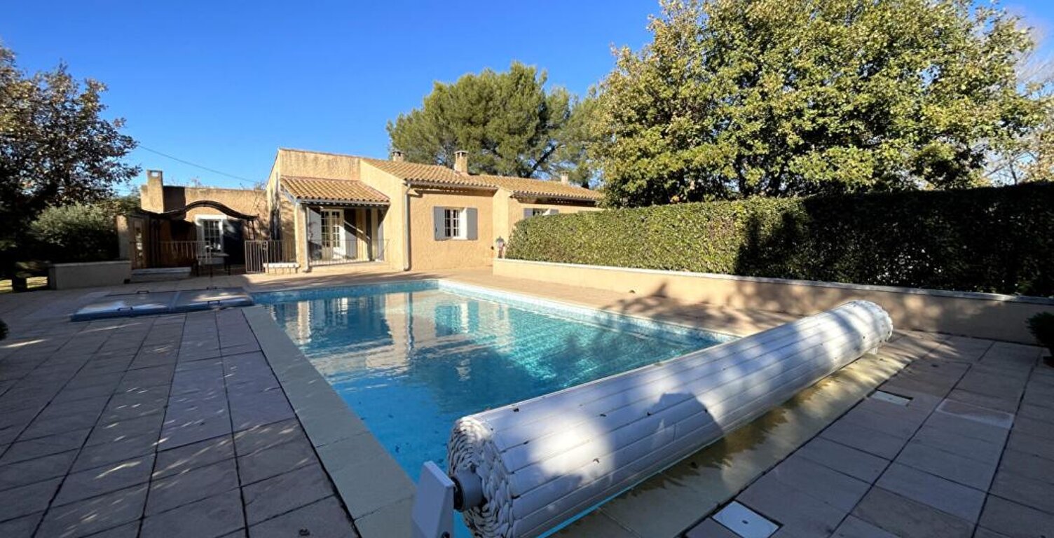 Maison Saint Saturnin Les Apt 5 pièce(s) 130 m2 — photo 1
