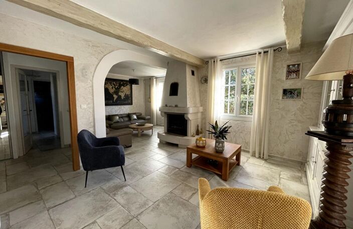 Maison Saint Saturnin Les Apt 5 pièce(s) 130 m2 — photo 3