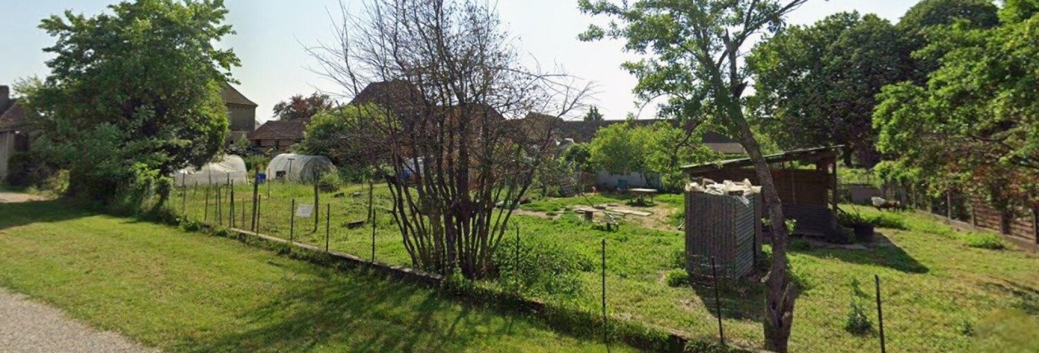 Terrain  764 m² à vendre à Saint-Germain-du-Bois (71330)