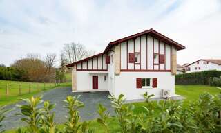 Maison 6 Pièces 129 m² à louer à Ustaritz (64480)